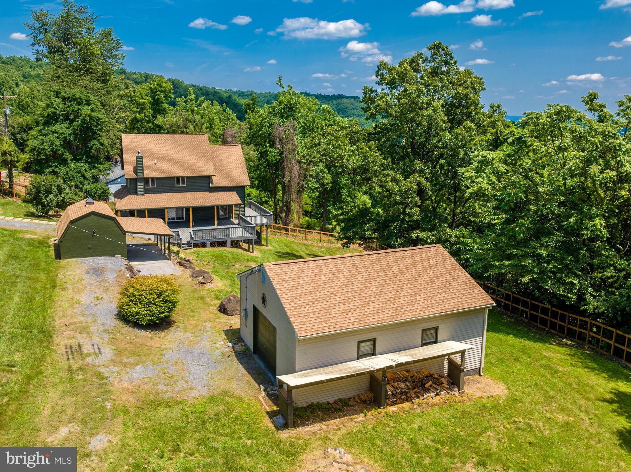 54 Arrowood Rd