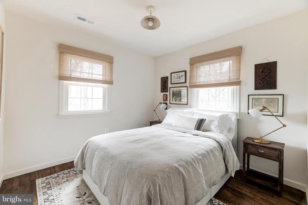 70 ARROWOOD RD