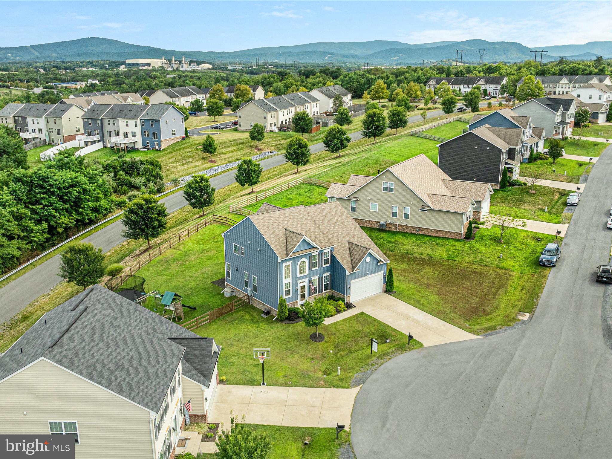 106 DIVOT COURT