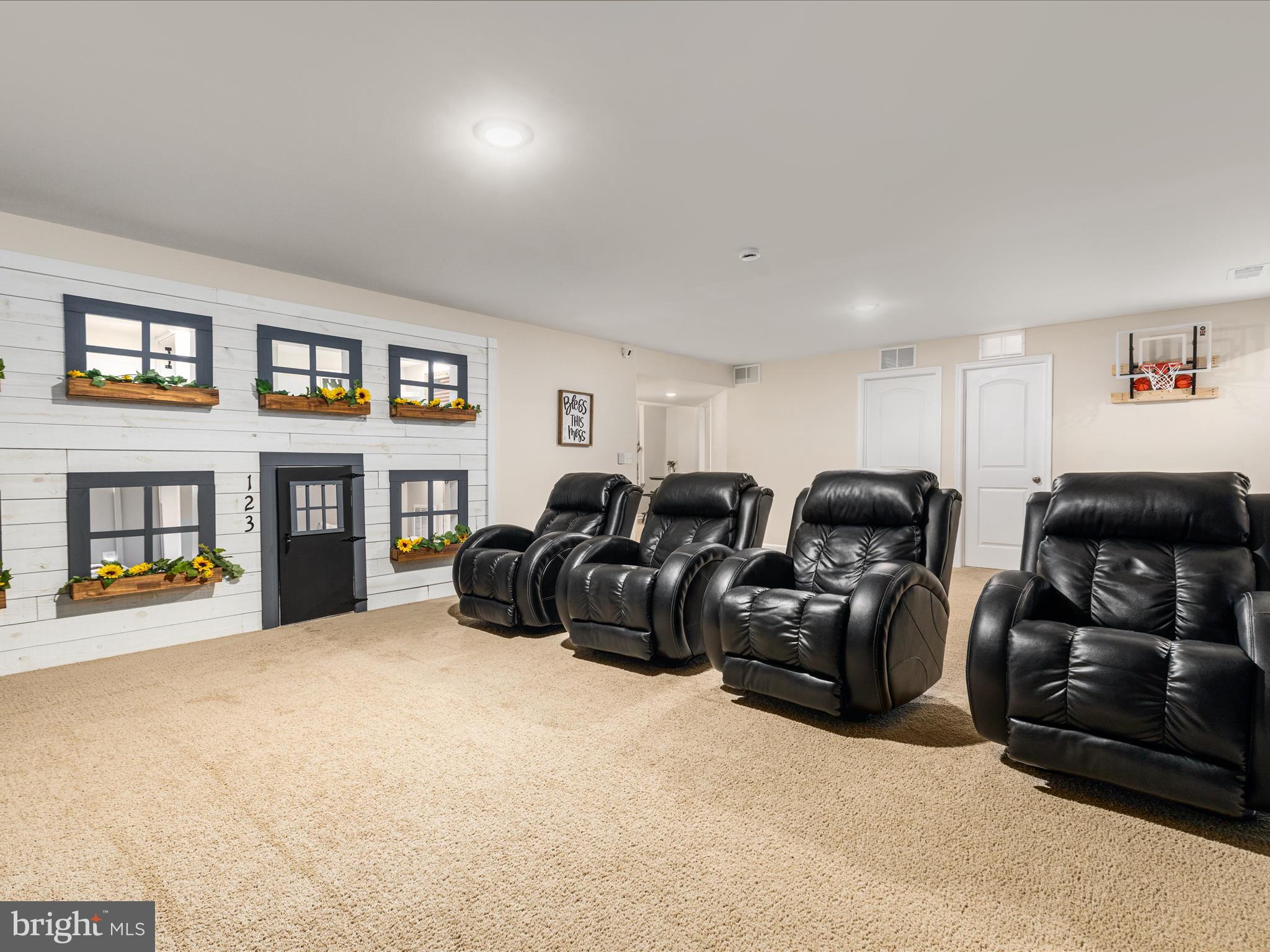 106 DIVOT COURT