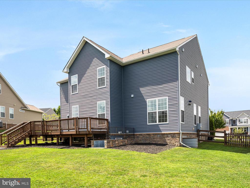 106 DIVOT COURT