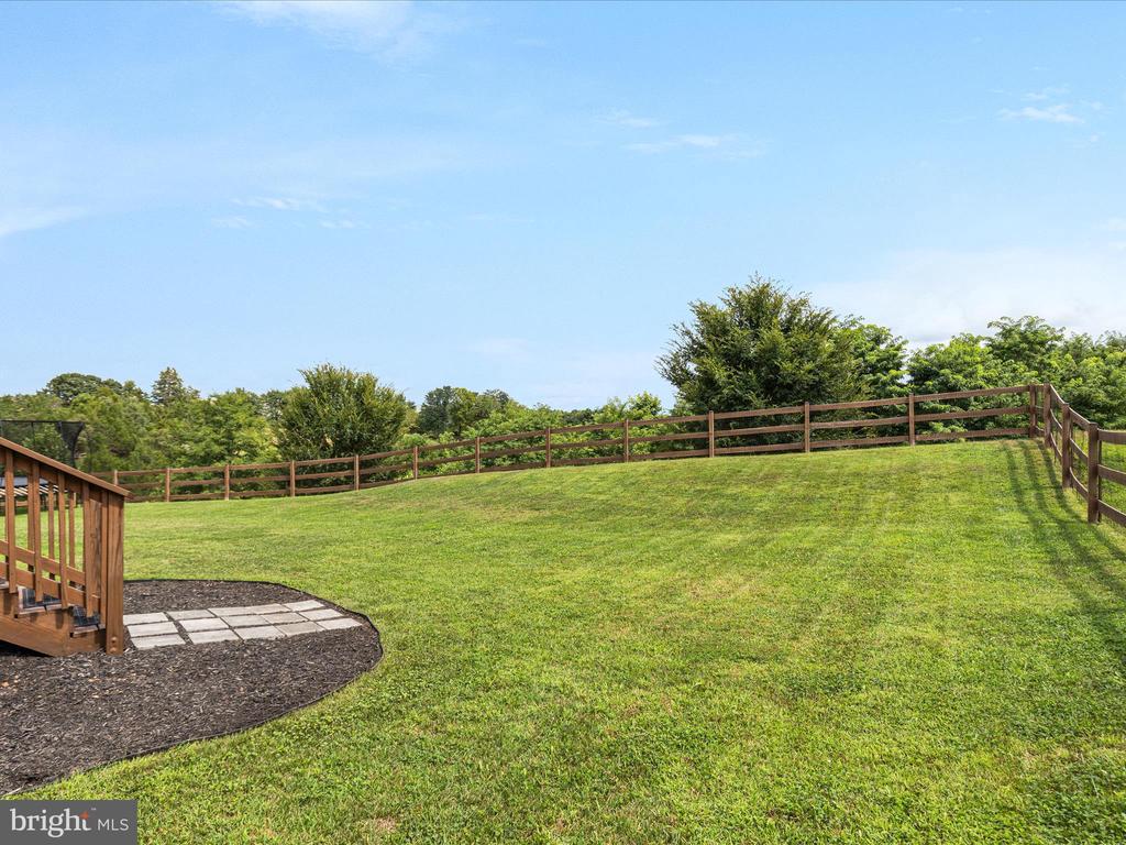 106 DIVOT COURT