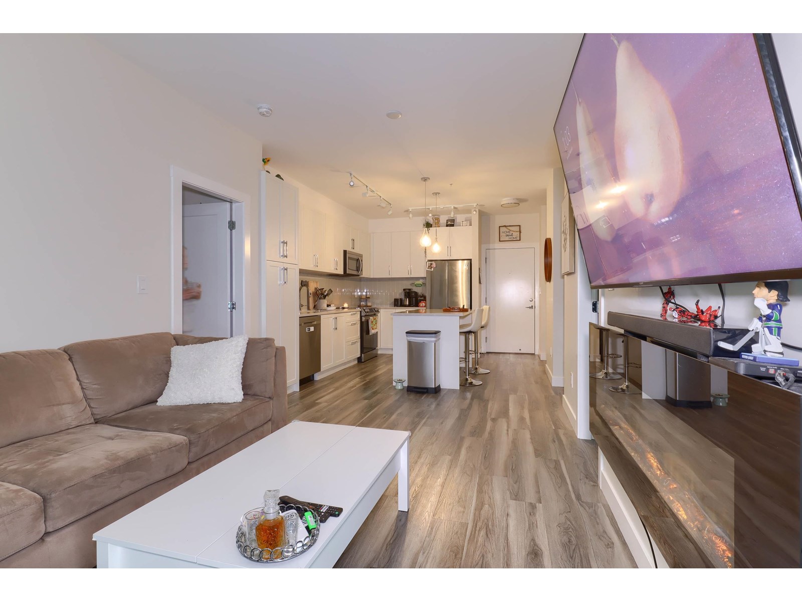 307 20356 72B AVENUE