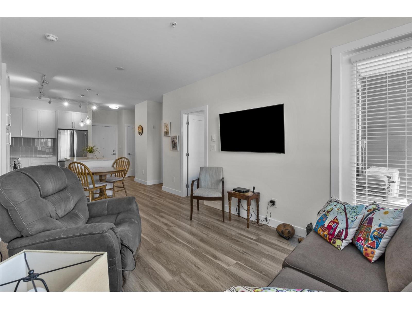 307 20356 72B AVENUE