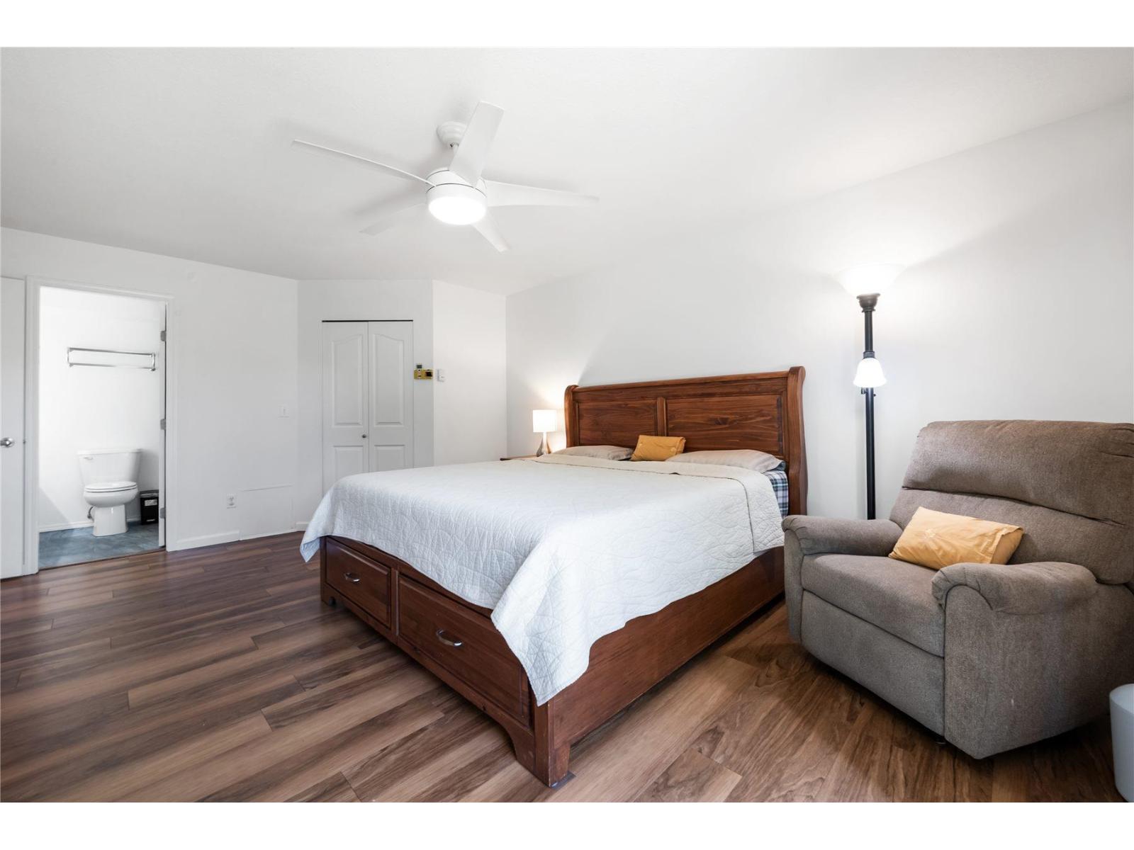 201 8972 FLEETWOOD WAY