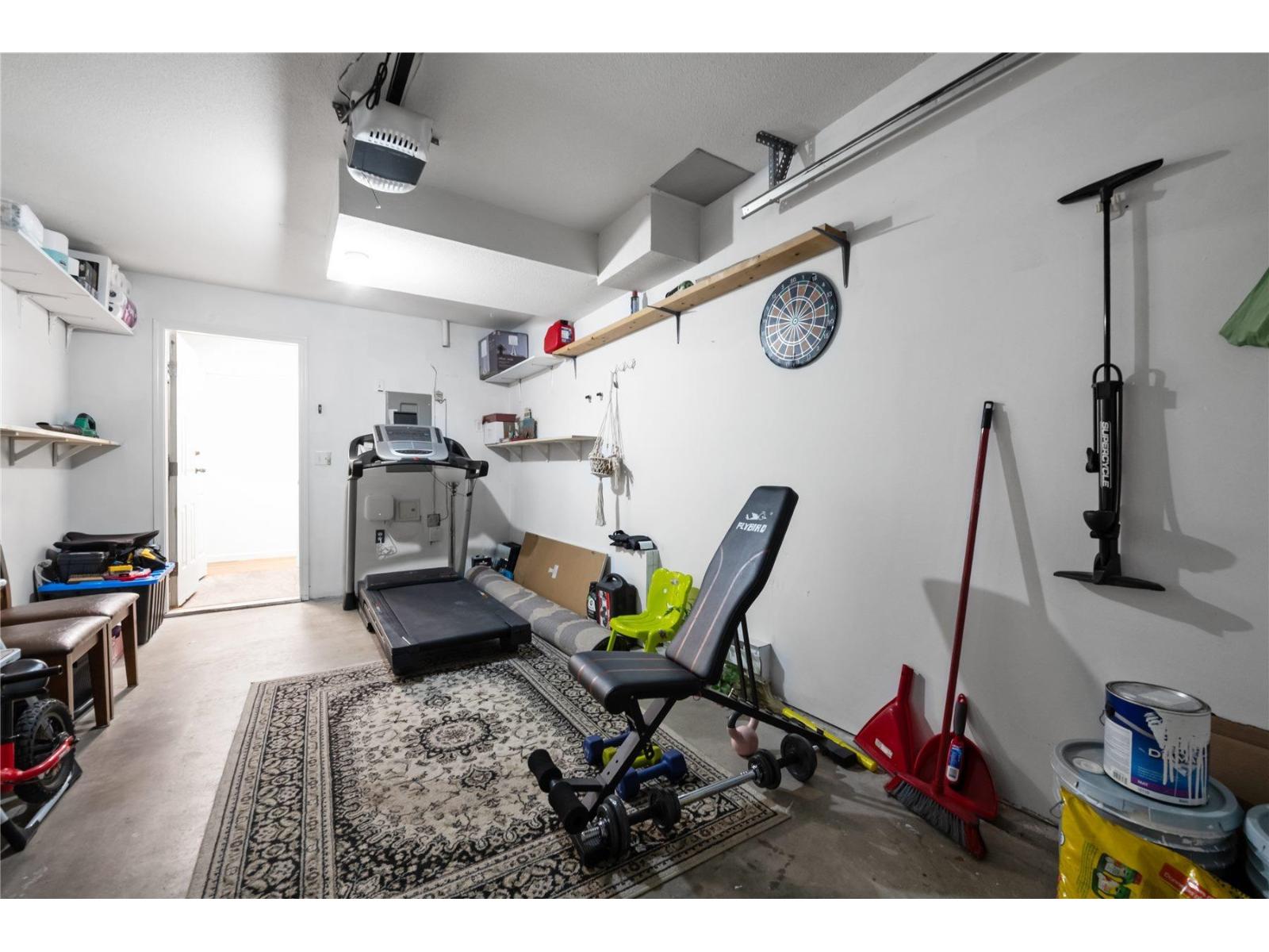 201 8972 FLEETWOOD WAY