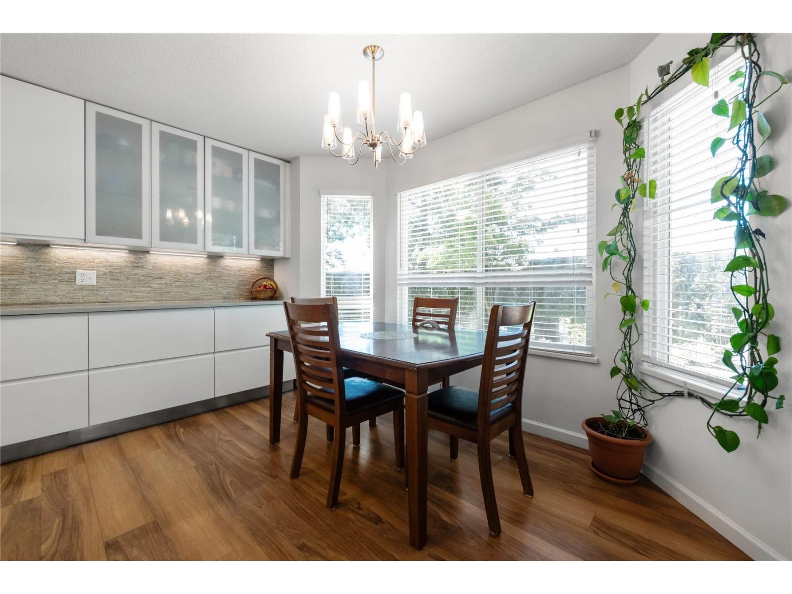 201 8972 FLEETWOOD WAY