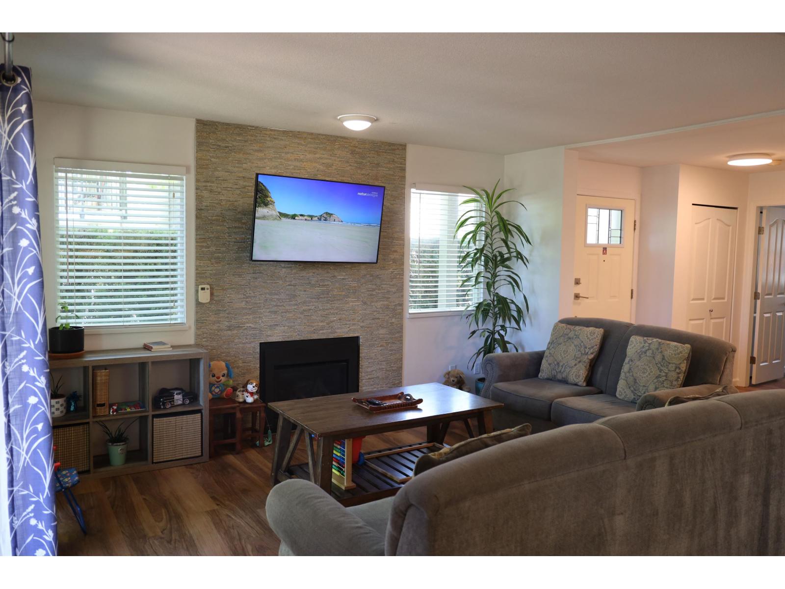 201 8972 FLEETWOOD WAY