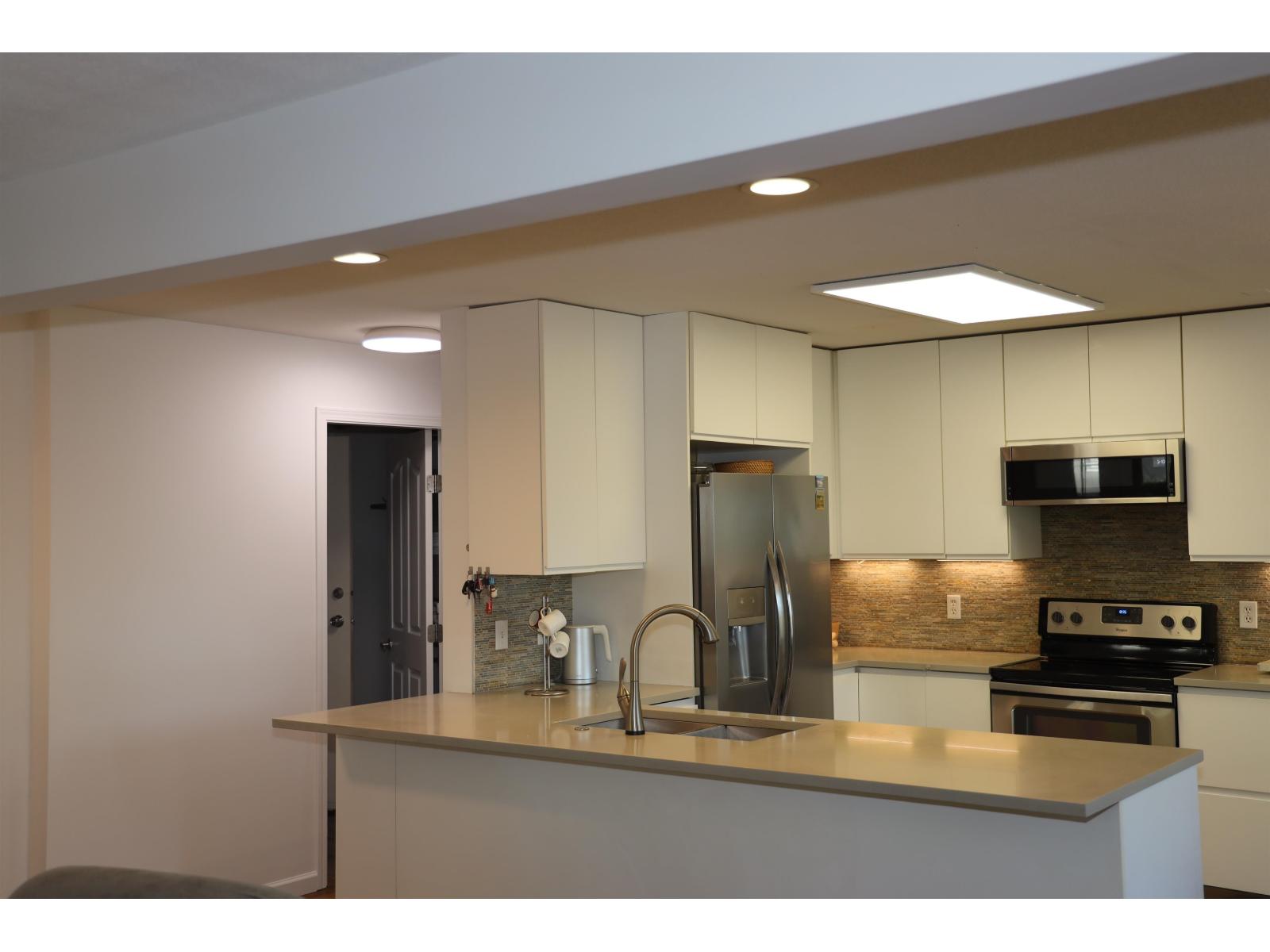 201 8972 FLEETWOOD WAY