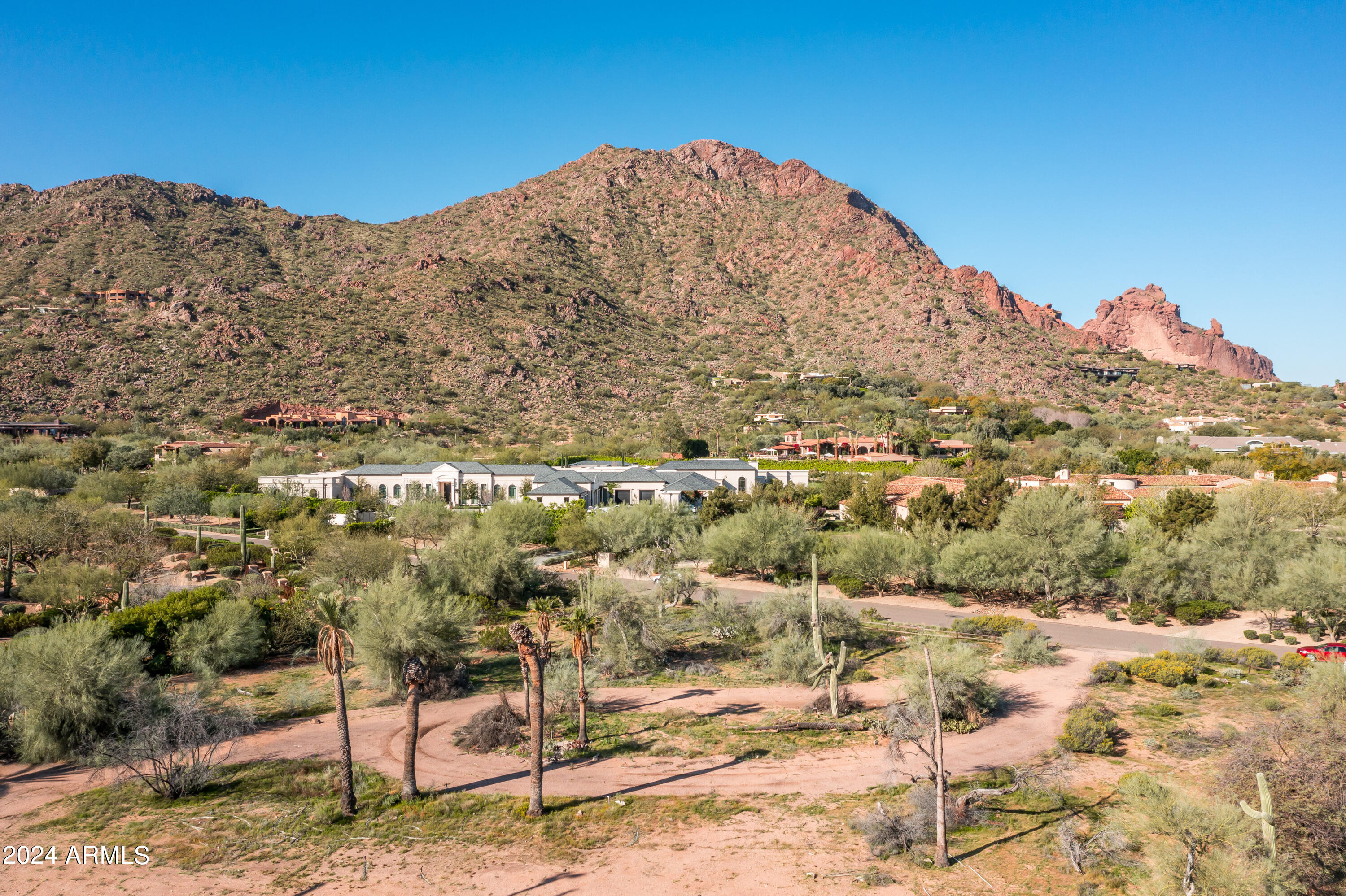 5711 N Yucca Road 10