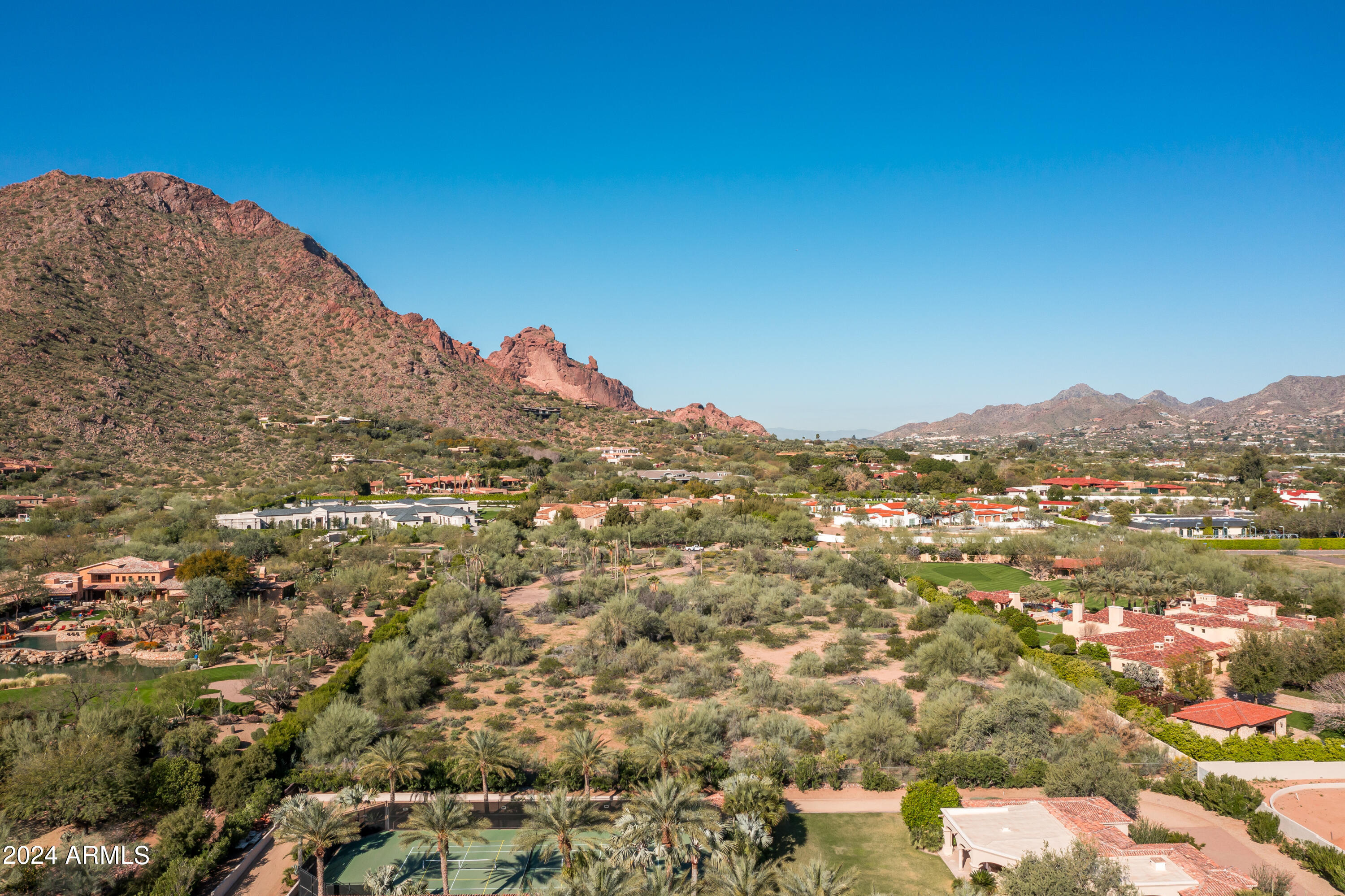 5711 N Yucca Road 10