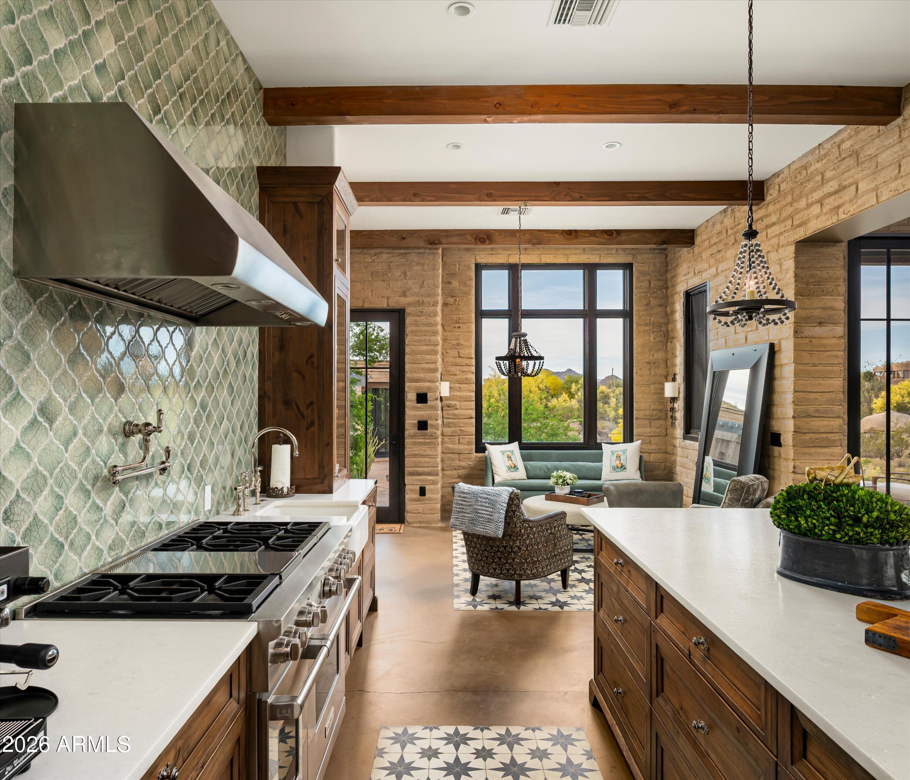 8400 E Dixileta Drive 128