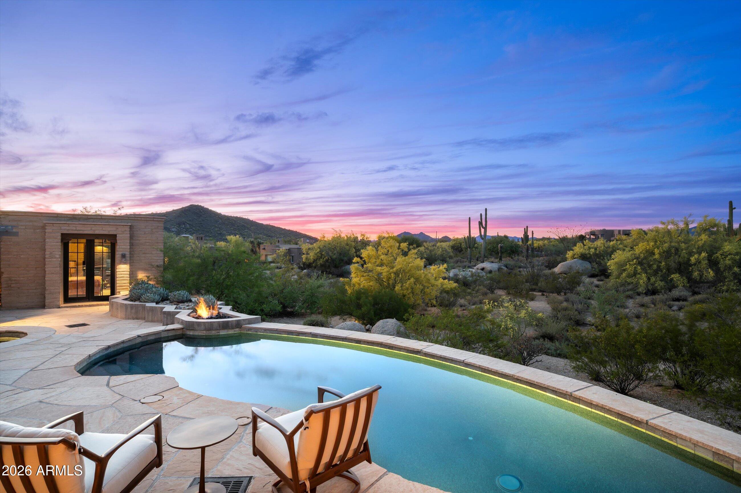 8400 E Dixileta Drive 128