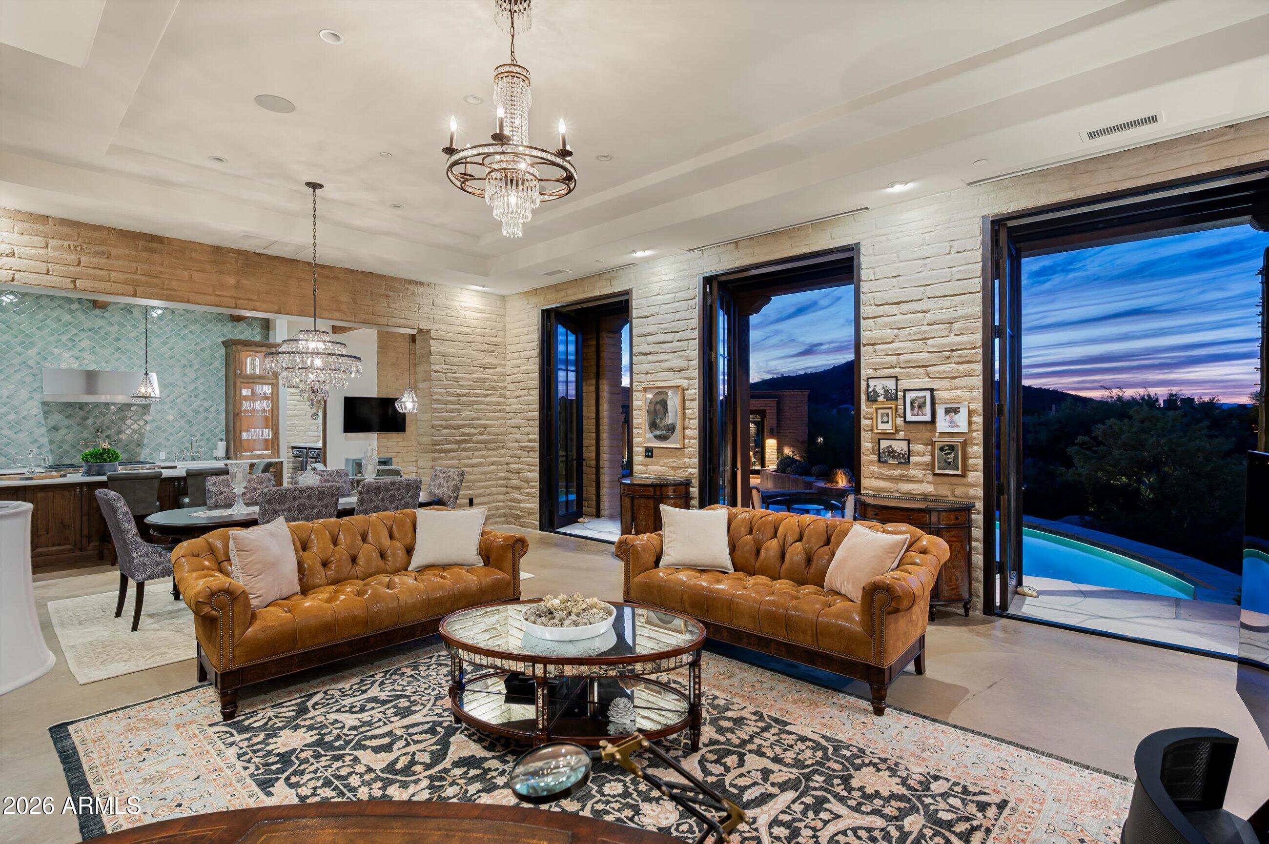 8400 E Dixileta Drive 128