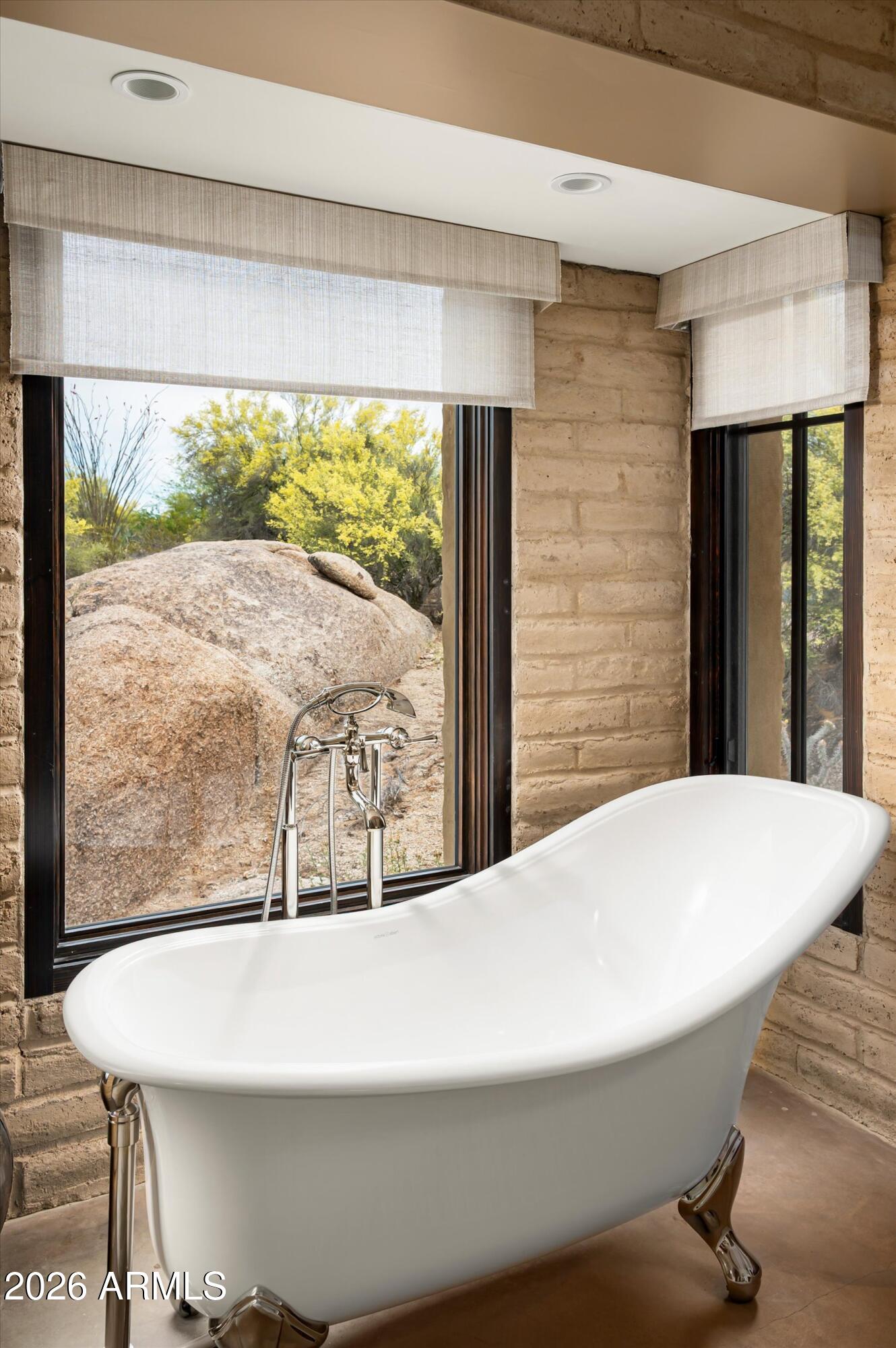 8400 E Dixileta Drive 128