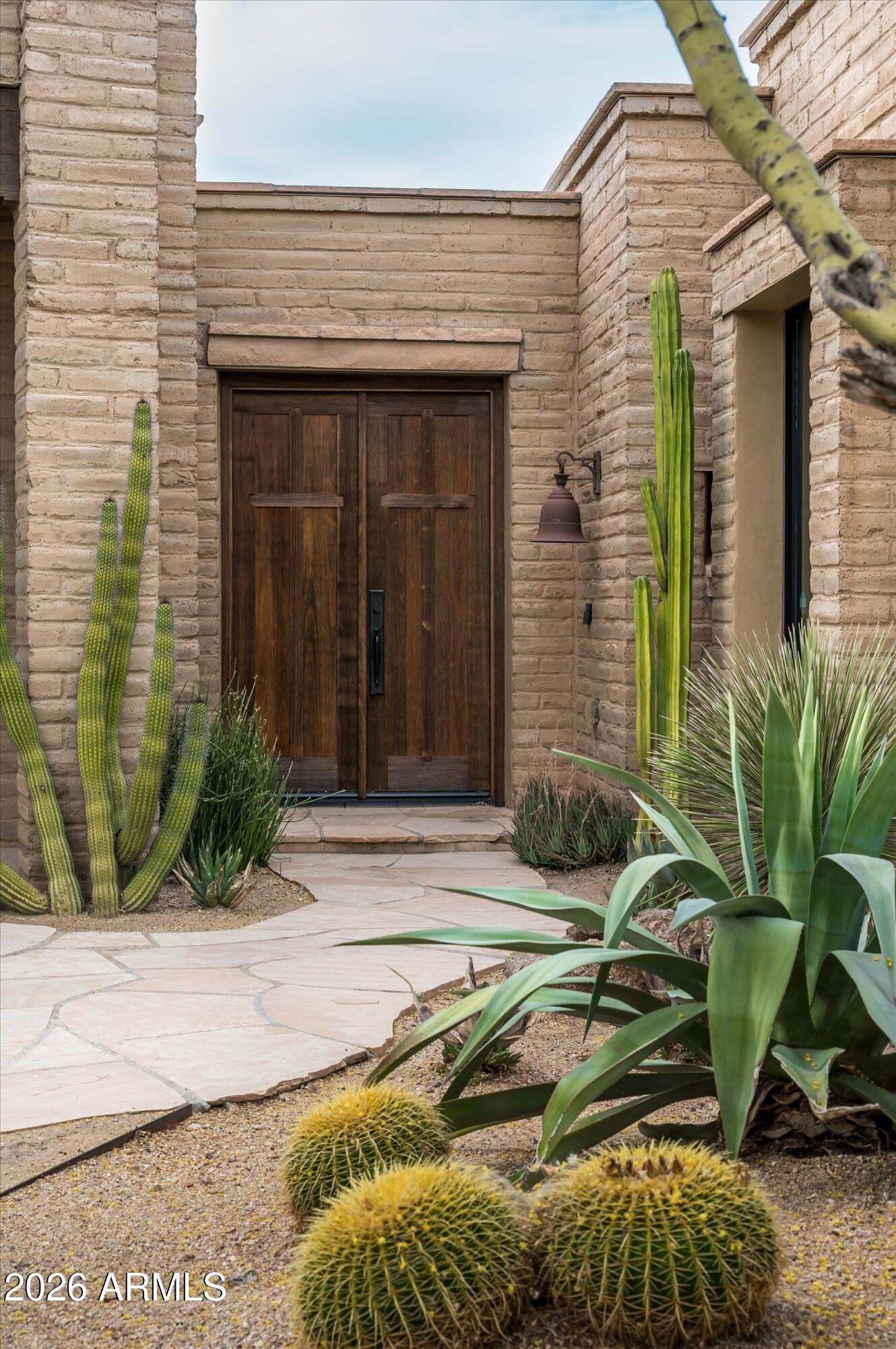 8400 E Dixileta Drive 128