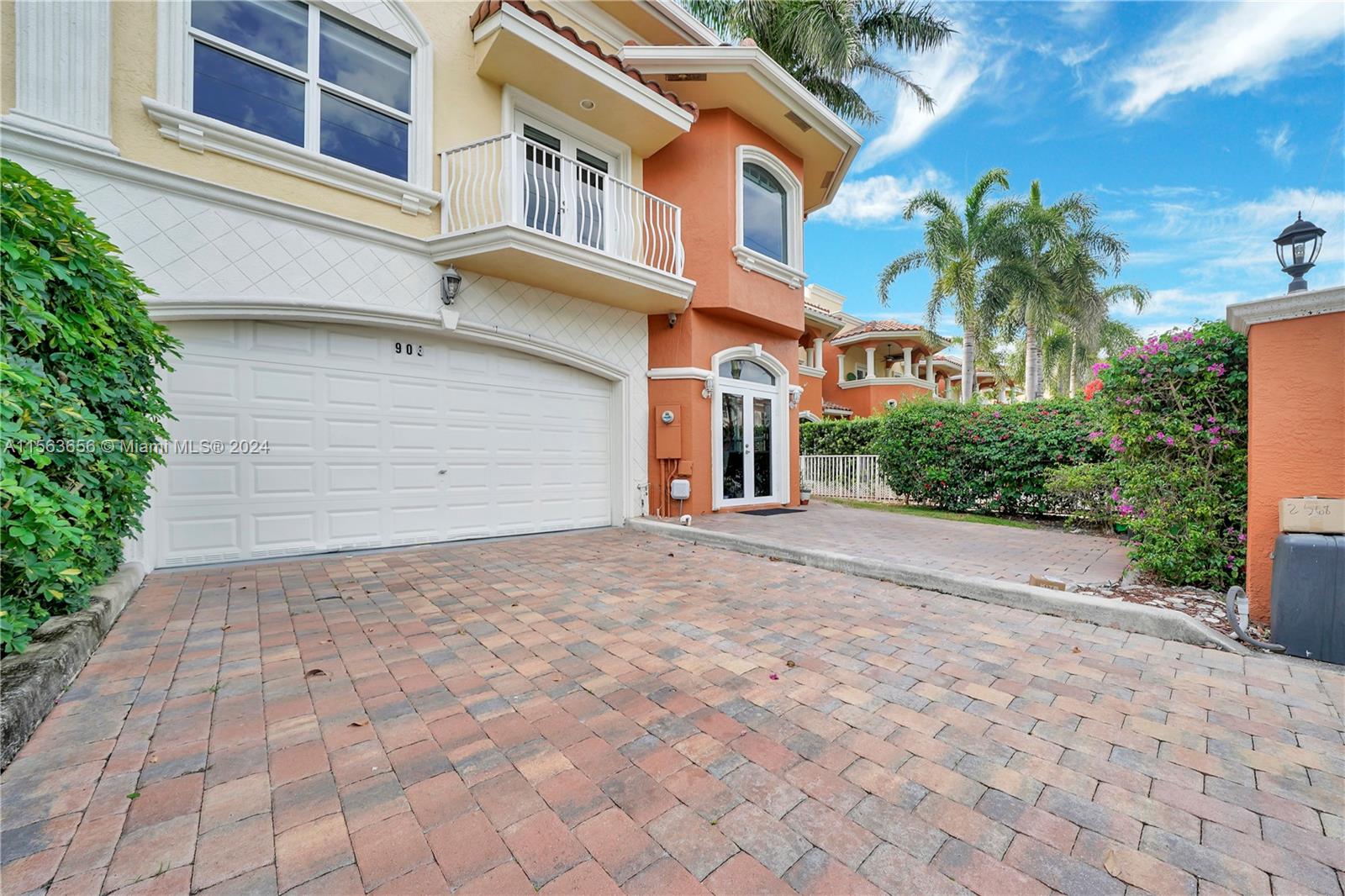 903 NE 17th Way # 104