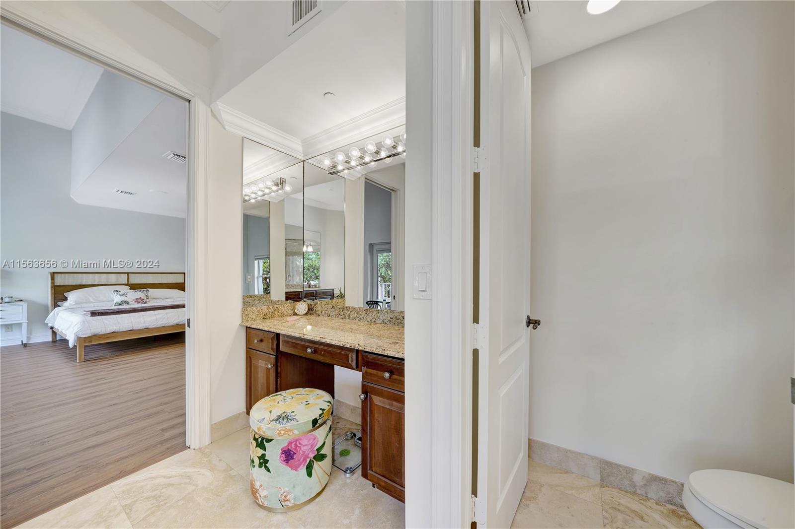 903 NE 17th Way # 104