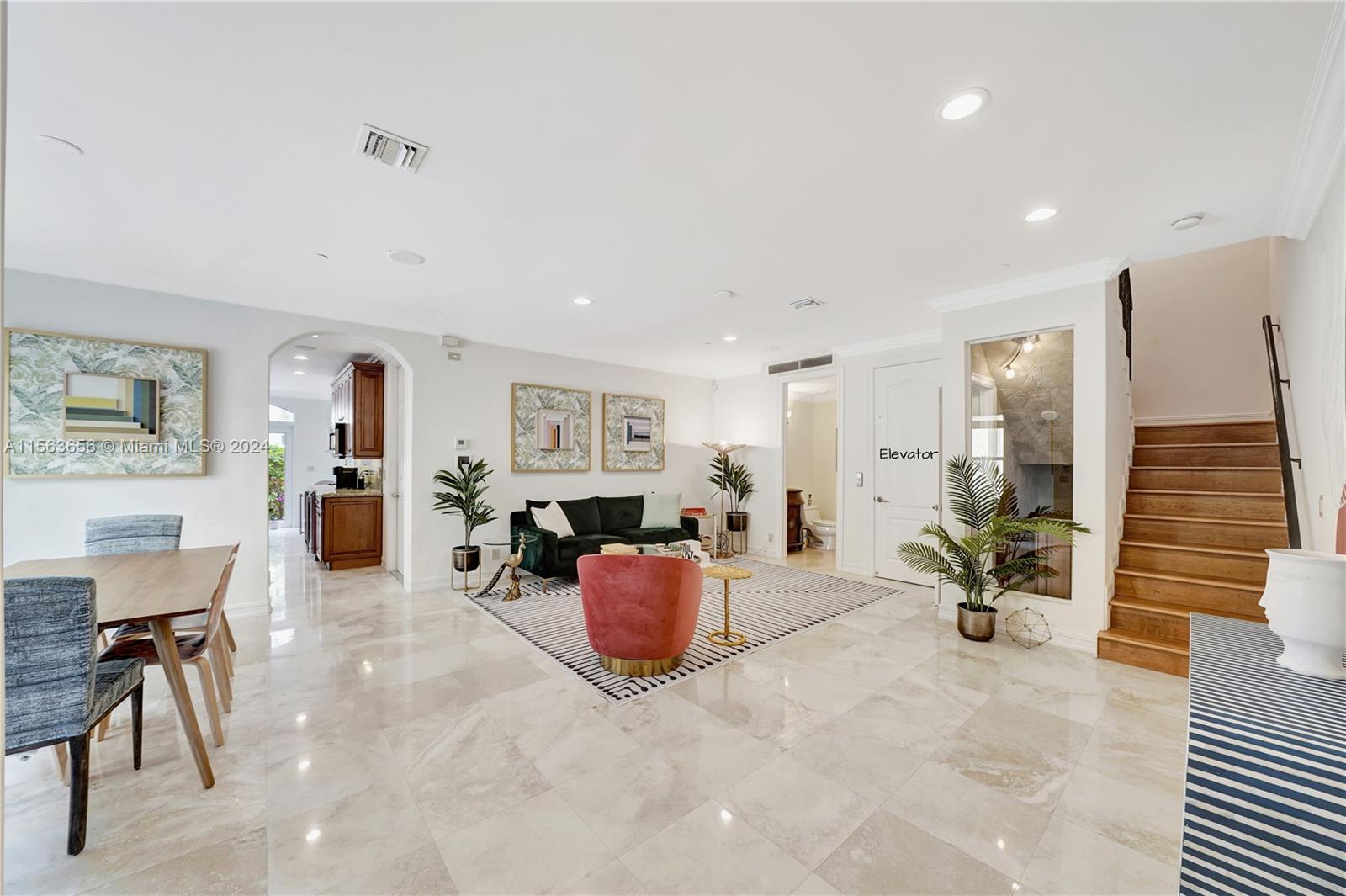 903 NE 17th Way # 104