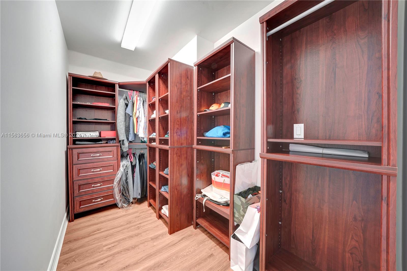 903 NE 17th Way # 104