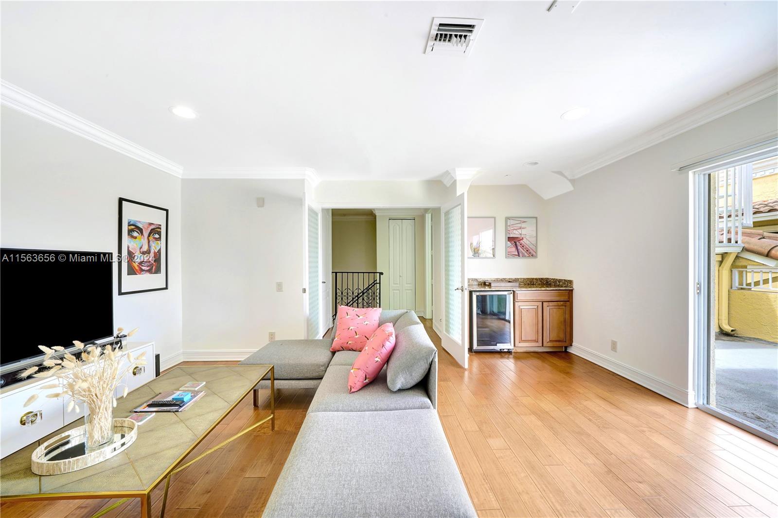 903 NE 17th Way # 104