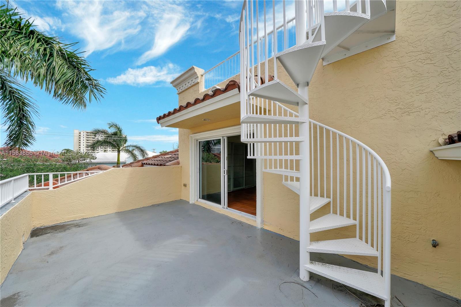903 NE 17th Way # 104