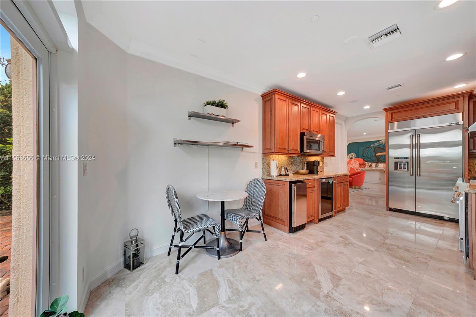 903 NE 17th Way # 104