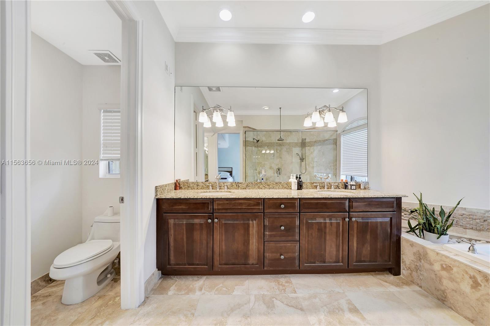 903 NE 17th Way # 104