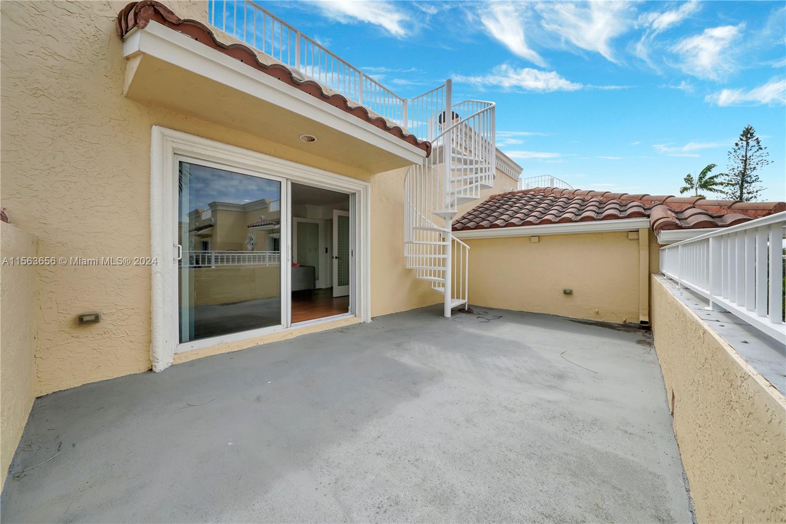 903 NE 17th Way # 104