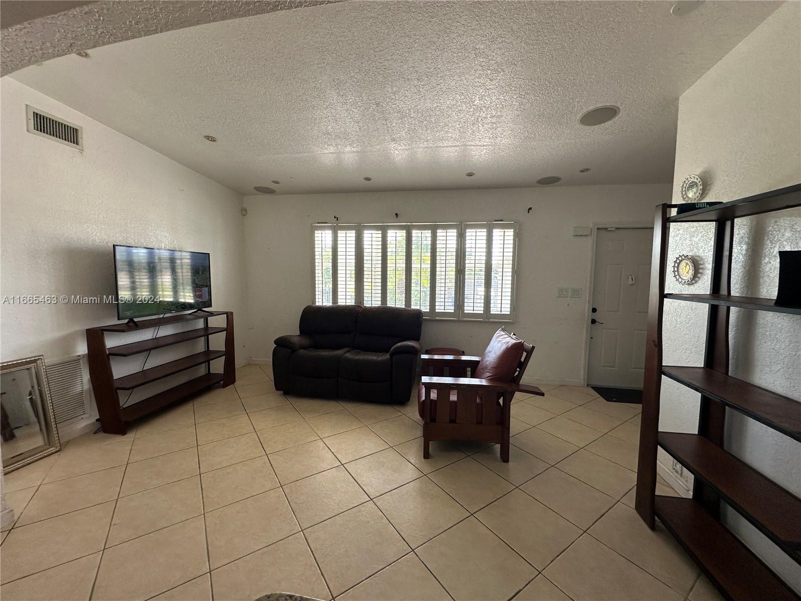 4170 NE 15th Ave