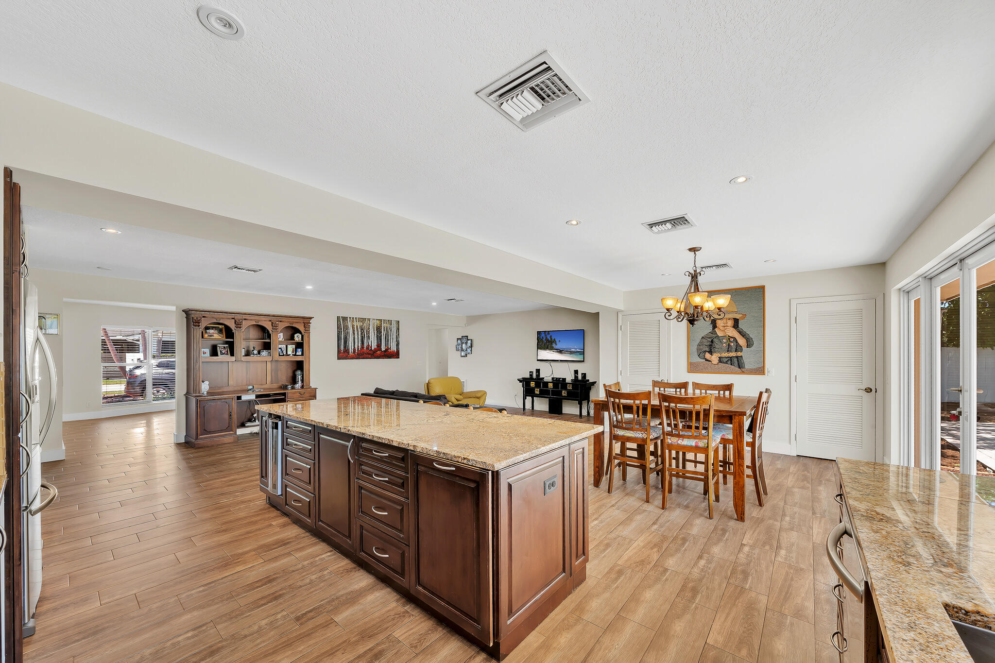 1870 NE 197th Terrace