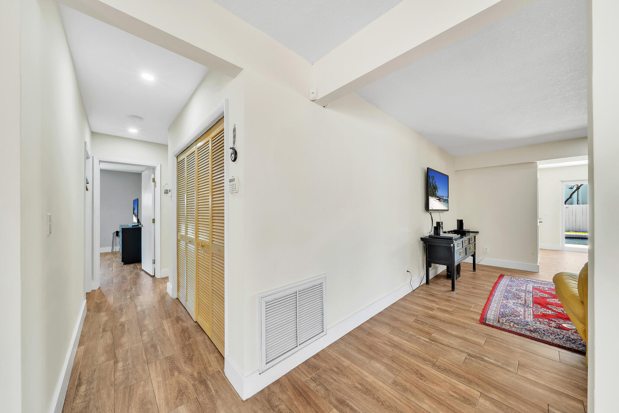 1870 NE 197th Terrace