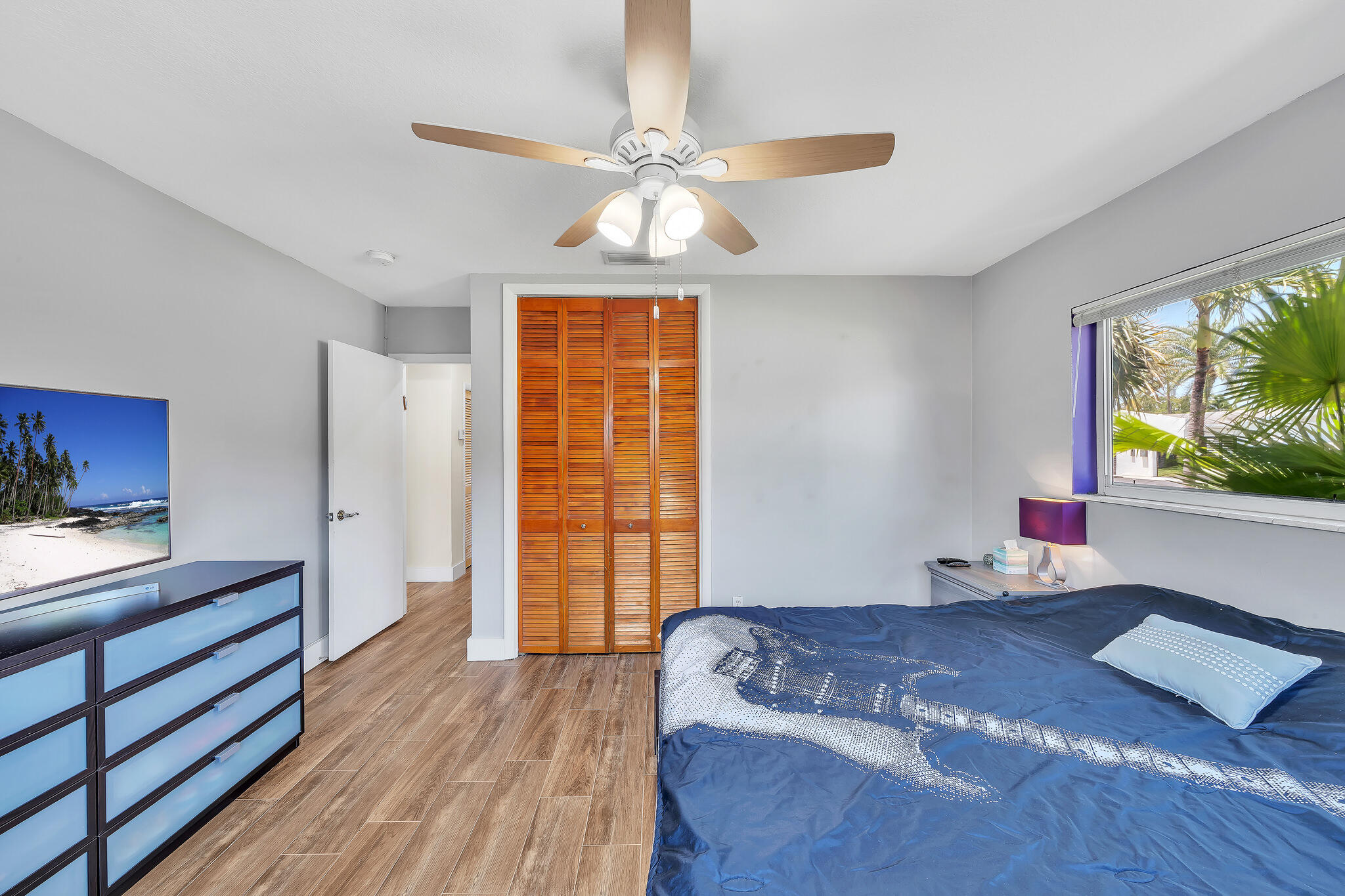 1870 NE 197th Terrace