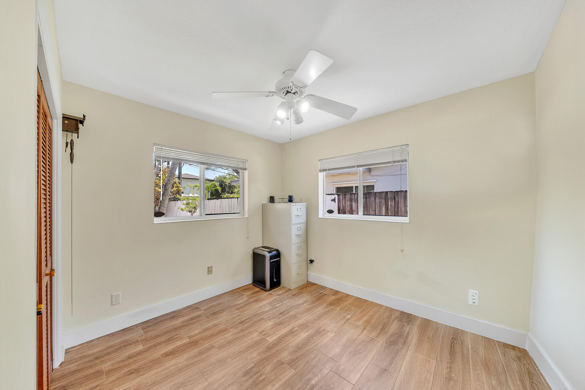 1870 NE 197th Terrace