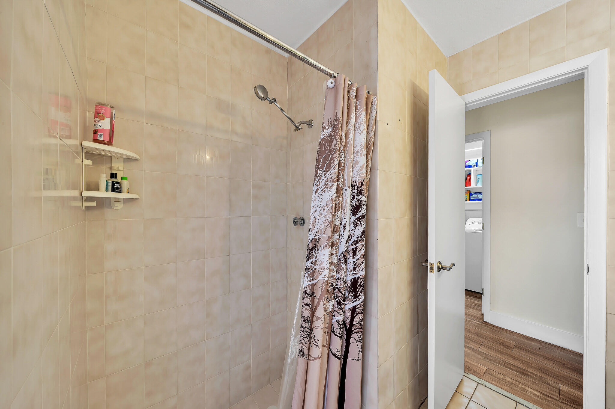 1870 NE 197th Terrace