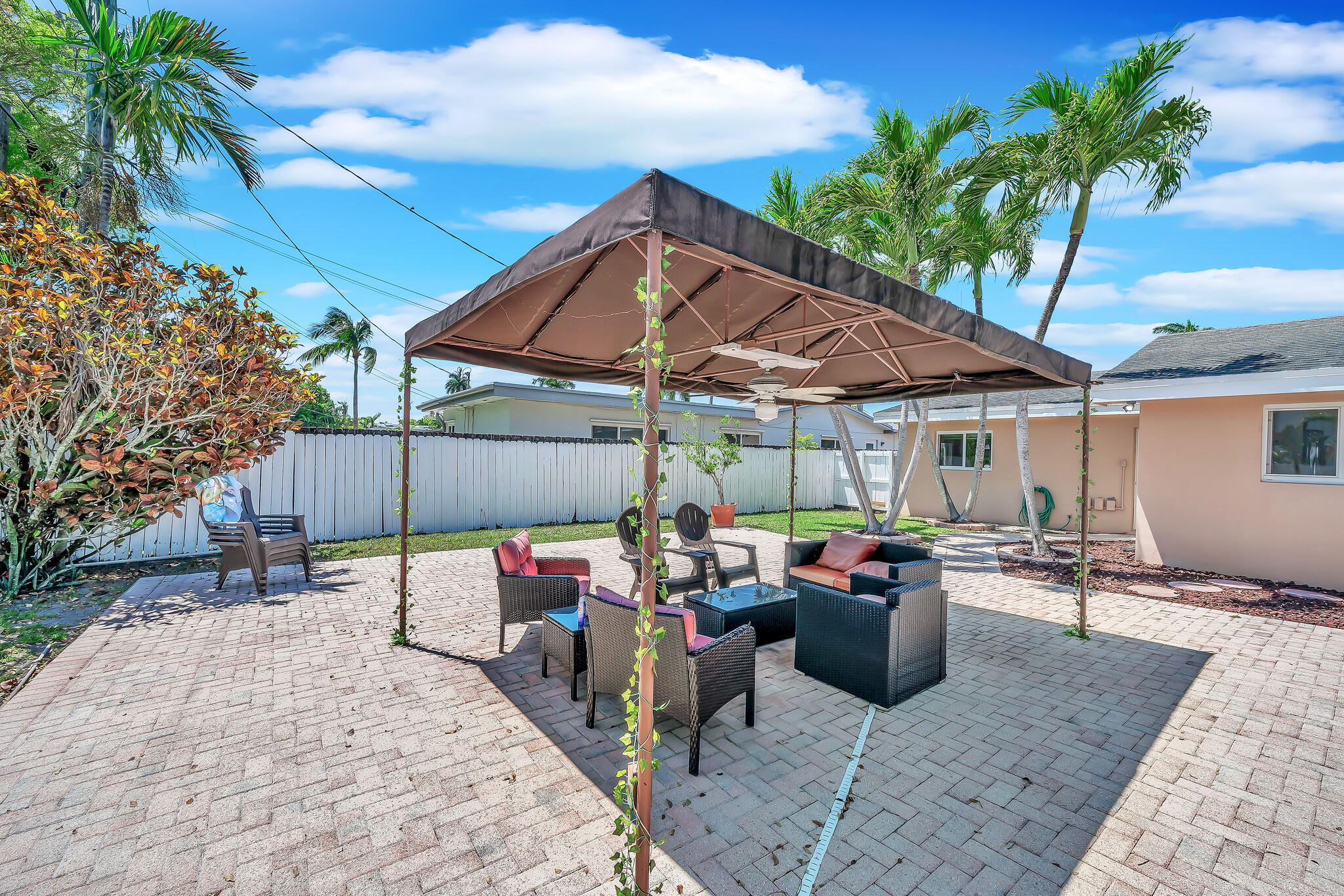 1870 NE 197th Terrace