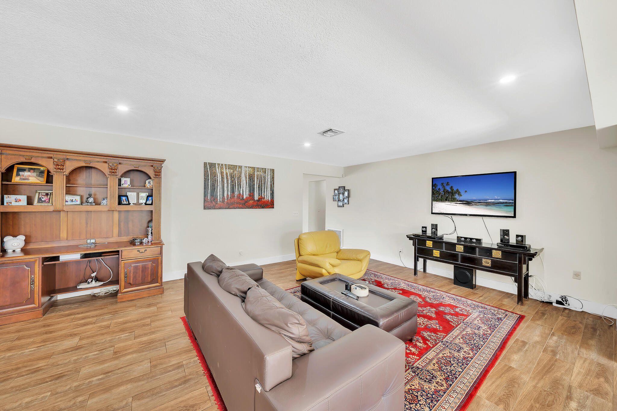 1870 NE 197th Terrace