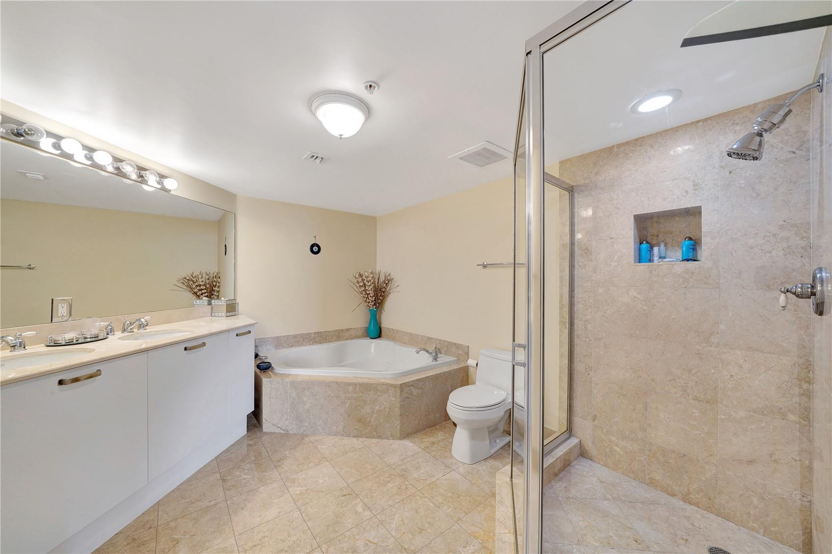 2001 N Ocean Blvd 1501