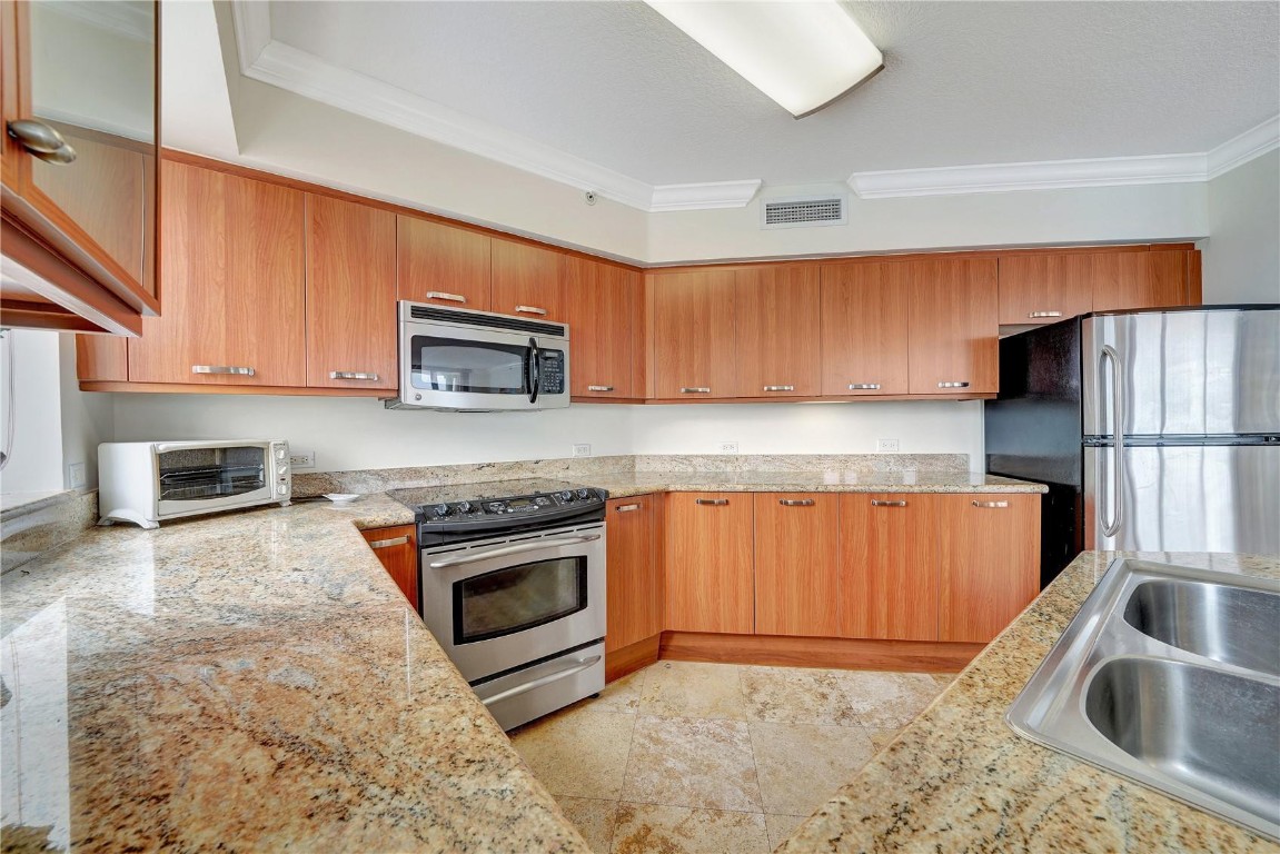 2001 N Ocean Blvd 1501