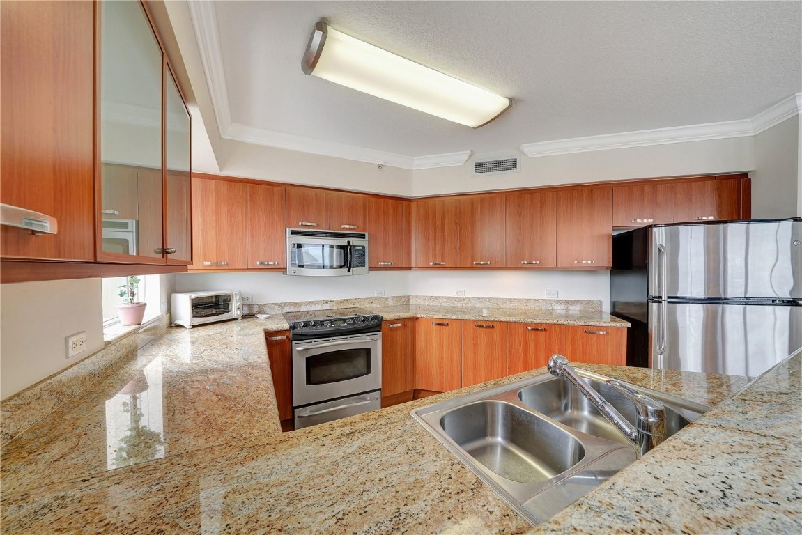 2001 N Ocean Blvd 1501