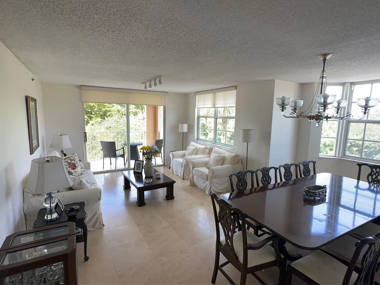 19501 E Country Club Dr 9507