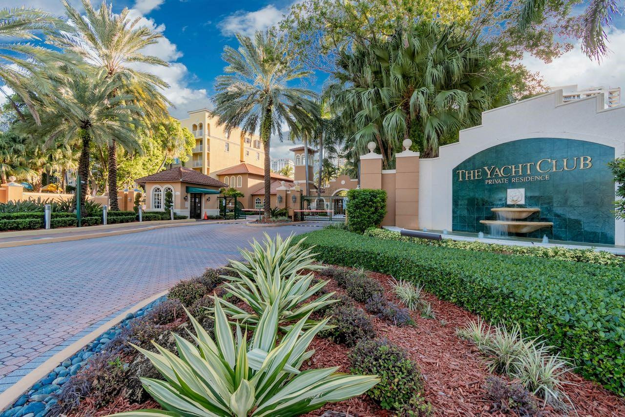 19501 E Country Club Dr 9507