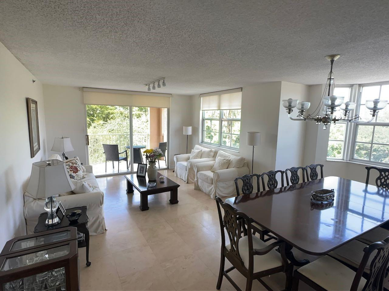 19501 E Country Club Dr 9507
