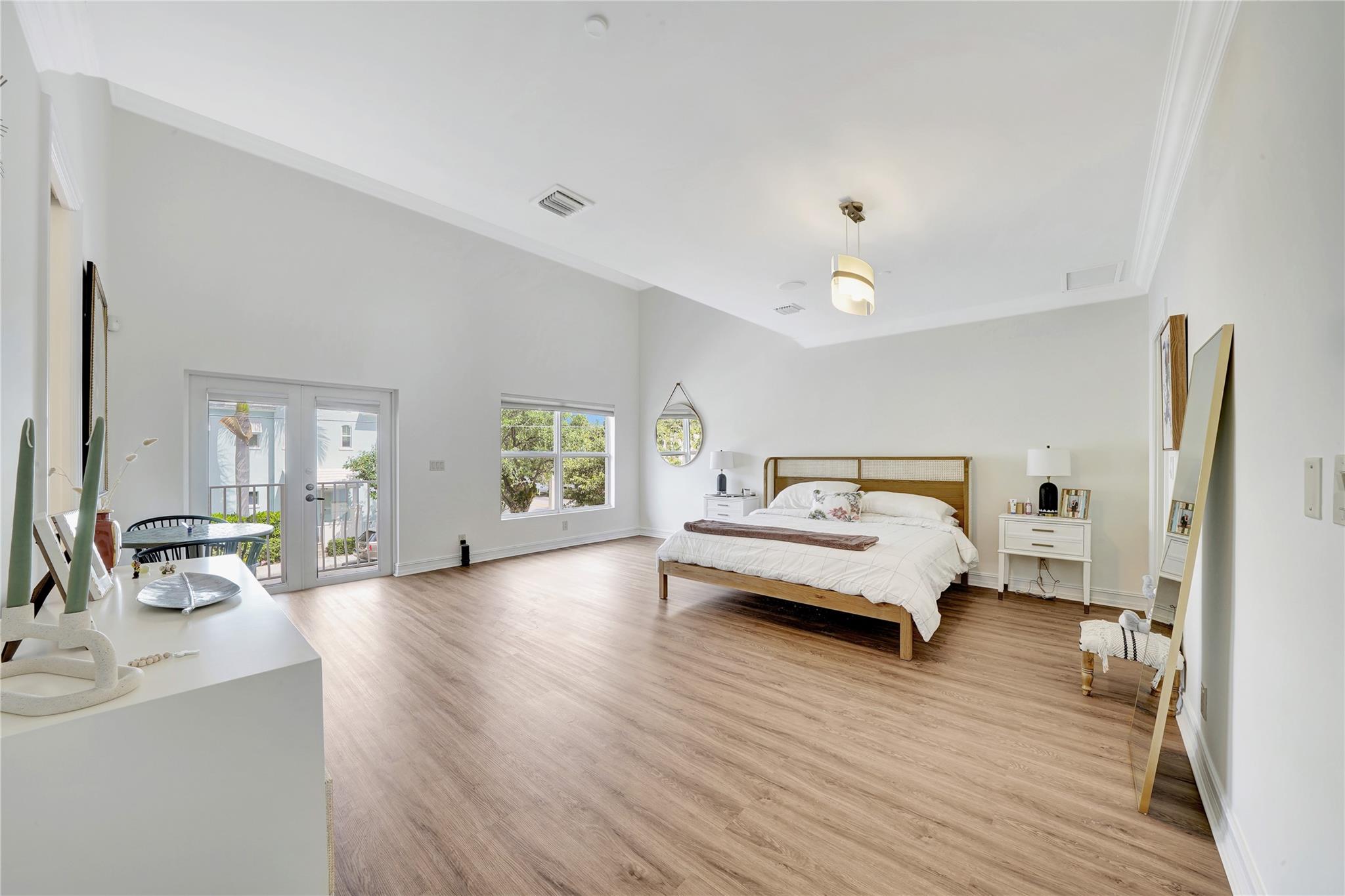903 NE 17th Way 104