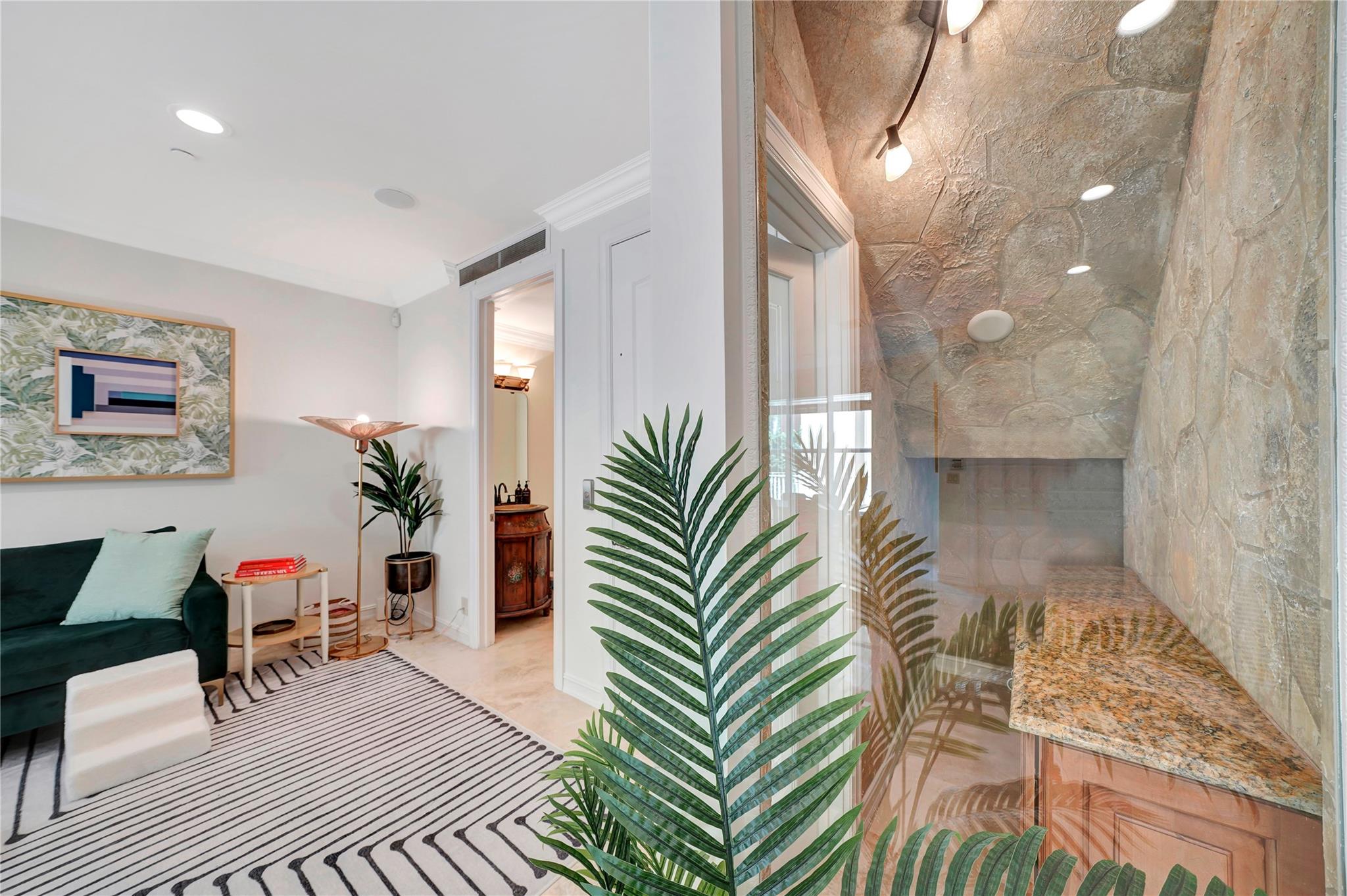 903 NE 17th Way 104