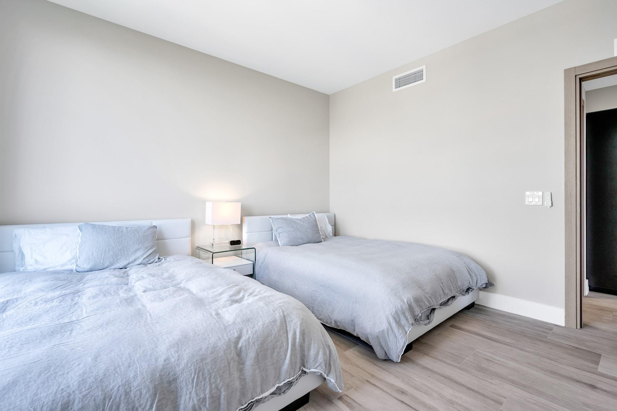 17111 Biscayne Blvd 1702