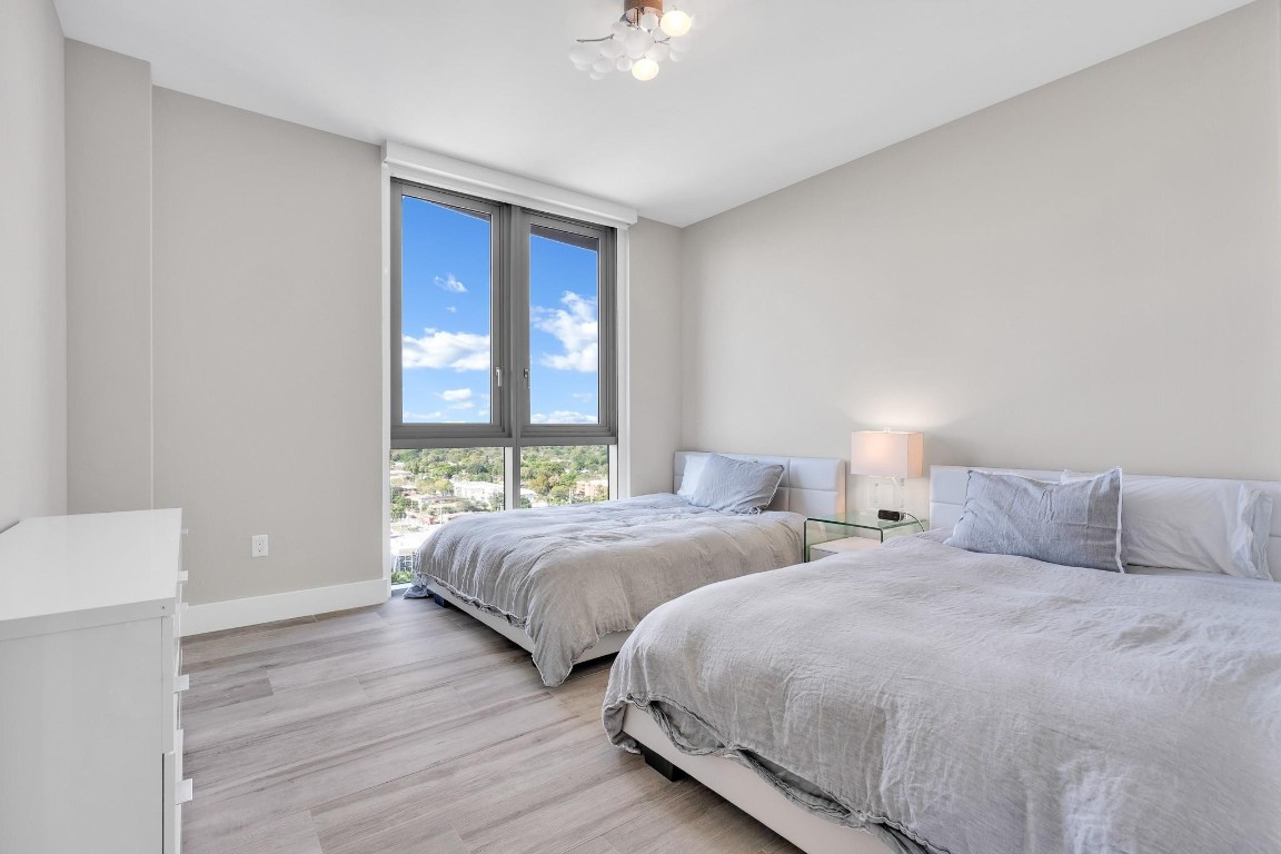 17111 Biscayne Blvd 1702