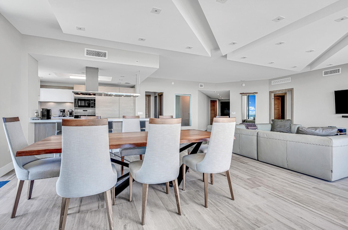 17111 Biscayne Blvd 1702