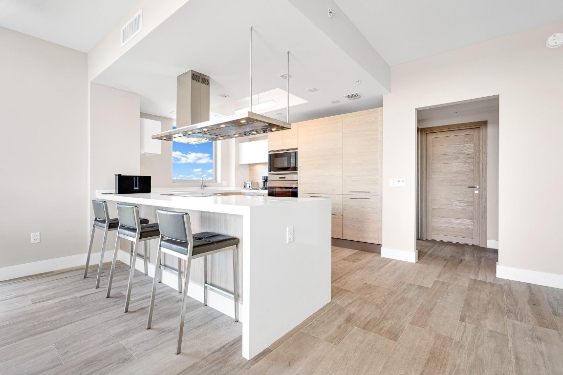 17111 Biscayne Blvd 1702