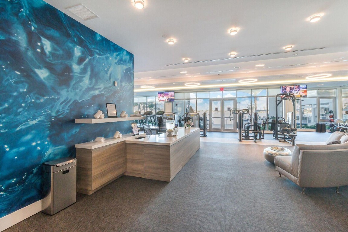 17111 Biscayne Blvd 1702